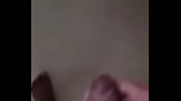 Semburan Panas Untuk Gadis Desi Yang Haus