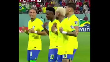 Brasil Menghancurkan Pantat Korea Secara Live! Neymar Dan Kawan-kawan Merayakan Dengan Gaya Liar