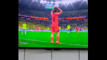 Brasil Mengguncang Ranjang Korea Dengan Gairah Yang Membara