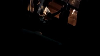 Goyangan Perdana Di Atas Bus (3/3)