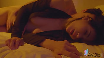 Gadis Tionghoa Seksi Xian’erai Dengan Payudara Montok Bercinta Dengan Pria Idamannya.