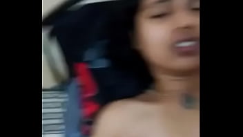 Adik Perempuan India Yang Menggairahkan Dalam Adegan Panas