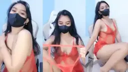 Goyang Hot Dan Menggoda, Babyaoraa Tampilkan Tubuh Seksi Di Mango Live