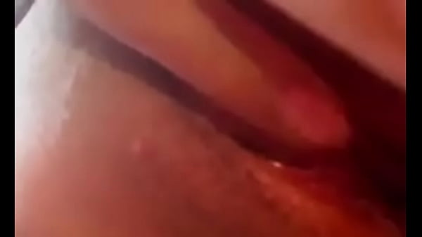 Mi Puta Me Envía Un Video Caliente Masturbándose Y Pidiendo Verga