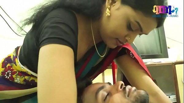 Gairah Terlarang: Istri India Dan Insinyur Software Yang Menggoda