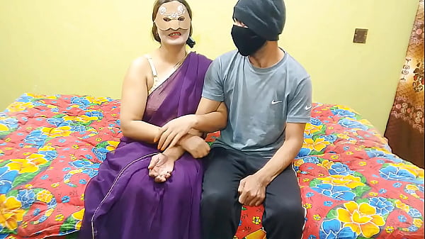 Bhabhi India Mengisahkan Bagaimana Kakak Tiri Menggila Dan Merenggangkan Memeknya Dengan Audio Hindi Jernih Bagian 1