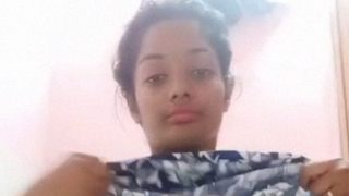 Pamer Toket Panas Cewek Desi Buat Pacar Di Ranjang