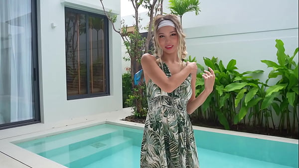 Pijat Seronok Untuk Gadis Kurus Asia