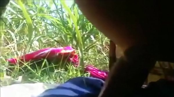 Gadis Remaja India Digencet Keras Di Hutan Belantara