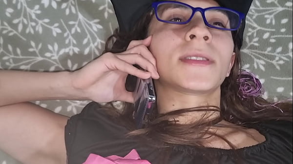 Hermanastra Se Viste De Bruja Caliente Y Su Hermanastro Se Corre En Su Boca
