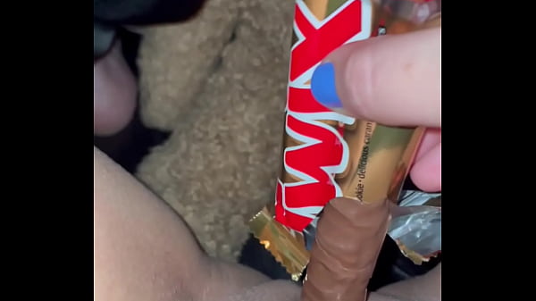 Kopi Cappuccino Dan Cokelat Twix Menggoda Di Memek Pink Perawan 18 Tahun Yang Ketat-fetish Makanan Mesum Panjang-bocah Porno Mengocok Dan Mengerang-terbaik Amatir Saudi-putih Salju Arab-los Angeles-mendambakan Bbc Amerika