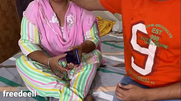 Pati Ke Yaar Ne Chod Diya Randi Biwi Ko