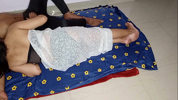 Tante Menggoda Di Ranjang Saat Suaminya Tak Bergairah