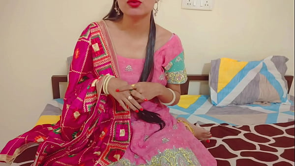 सारा भाभी का गांड फाड़ सेक्स: उसके तंग छेद में लंड घुसाकर चीखते हुए मजा लेती हुई