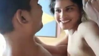 Malam Panas Bersama Devika Bhabhi Yang Menggairahkan
