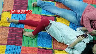 Gadis Muda Tiri Pertama Kali Bercinta Dengan Kakak Tirinya, Rekaman Rumahan Dengan Suara Hindi Yang Menggoda