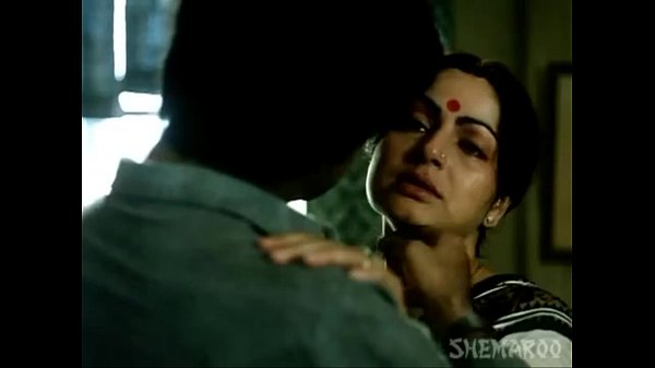 Adegan Mesra Rakhee Di Film Paroma – Sensasi Panas Yang Tak Terlupakan
