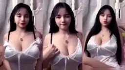 Kienzy Goyang Tits Gede Naik Turun Bikin Makin Basah
