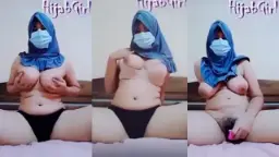 Remas Payudara Besar Di Balik Hijab