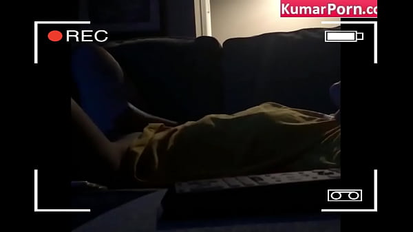 Cewek Cina Lagi Colmek, Kamera Diretas, Keliatan Semua