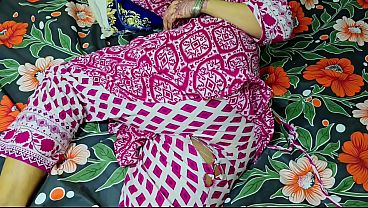 Ibu Tiri Celana Ketatnya Sobek, Lalu Anak Tiri Ngewe Memek Ibu Tiri Sampai Bokong Bundar Meraung.