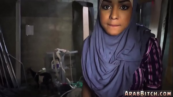 Cewek Arab Abg Sama Wanita Muslimah Di Titik Turun Pantat, 23km Di Luar Kota