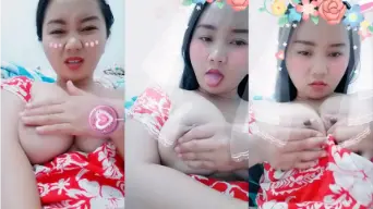 Dedek 19 Tahun, Toge Montok, Tetek Diremas Sampe Melet-melet