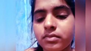 Rajni Si Bengali Cewek Seksi Bejibun Ngeluarin Getih Beureum Dari Lubangnya