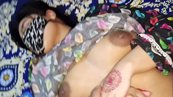 Ibu Tiriku Ngajarin Aku Soal Seks, Ngomong Kotor Pake Bahasa Hindi, Erangan Liar, Ngewe Sengit.