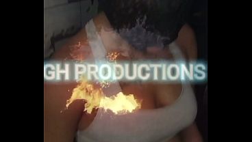 Ngentot Memek Manis Adik Tiri Jalangku Sambil Temennya Nonton