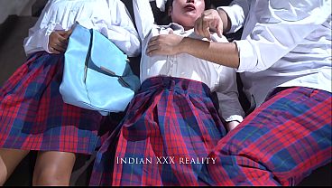 Kakak Tiri India Dan Adik Tiri Cowok Plus Cewek, Main Seru-seruan Hot Dalam Bahasa Hindi.