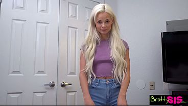 Si Cantik Pirang Nakal Elsa Jean: “serahkan Duitmu, Biar Kutenggeli Kontolmu Sampai Kering”