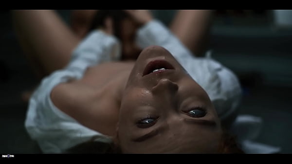Alien Parasit Ngendon Di Otak Vs Cewek Seksi Siap Dimanjain