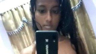 Gadis Tamil Abg Telanjang Di Kamar, Selfie Panas Buat Pacar.