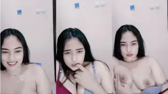 Kak Xaquila Remas Tetek Sampai Bling-bling Ketagihan
