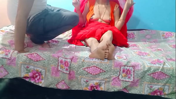 Bhabhi Ne Ghar Mein Akeli Thi Toh Devar Ke Saath Masti Mein Petticoat Utha Diya