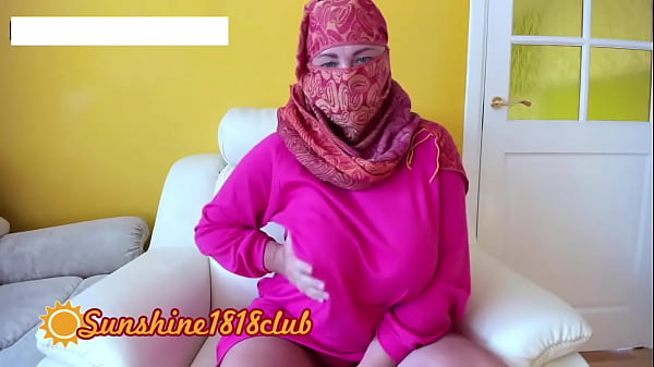 Nonton Langsung Cewek Arab Muslimah Khalifa Live Cam Jam 09.30, Goyang Hot Bikin Tegang.