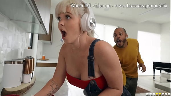 Nonton Video Hot Kay Carter & Delilah Day Colok Pantat Gede Di Brazzers, Full Streaming Klik Www.brazzers.promo/ana