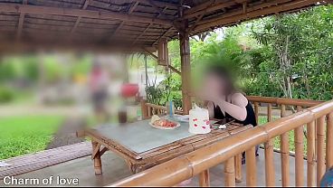 Keluar Bareng Cowok Asing Di Thailand, Makin Liar Makin Basah.