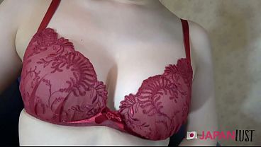Bokep Jepang Montok, Memeknya Penuh Air Mani.