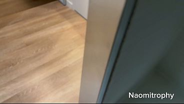 Liburan Seru Sama Kakak Tiri Naomi Noel, Main Di Ranjang Tanpa Aturan.