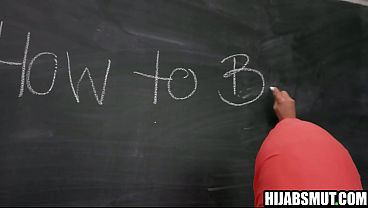 Guru Ngaji Digilir Bergantian Sama Tiga Orang.