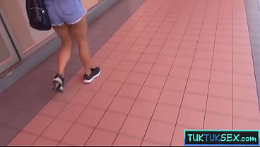 Gadis Thailand Nakal Dijemput Pakai Tuk Tuk, Digiring Ke Hotel Buat Main Ranjang