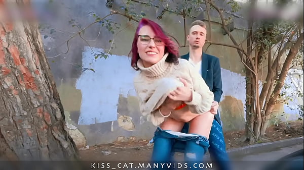 Kisscat Sarapan Mesra Sosis – Agen Nakal Jemptut Mahasiswi Rusia Buat Ngentot Liar Di Luar