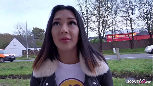 Jerman Ngintip – Cewek Thailand Muda Asal Flensburg Di Casting Jalanan Beneran Digojlok