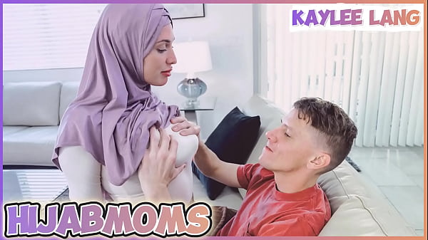 Istri Orang, Diam-diam Sange Berat, Mami Arab Kaylee Lang Siap Digojlok