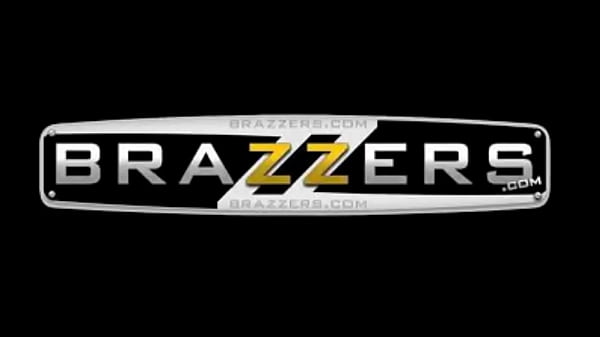 Brazzers, Bintang Porno, Tontonan Montok Gede Banget!