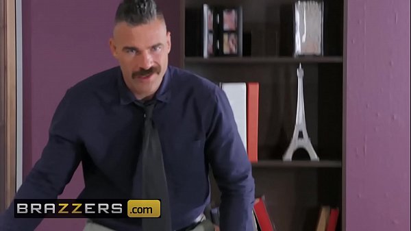 Bokep Di Kantor – (monique Alexander, Charles Dera) – Bos Dikendalikan Dari Jauh – Montok Bergetar