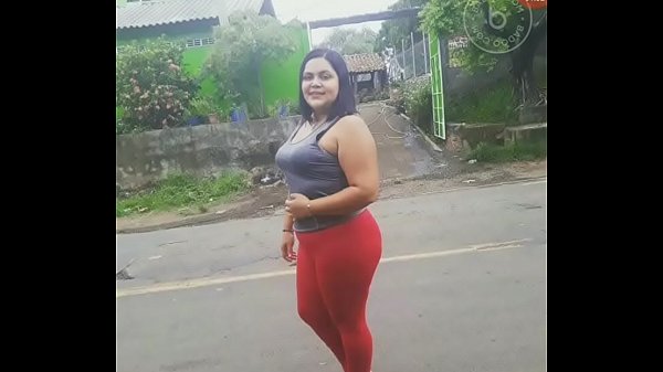 Live Di Depan Kamera, Dia Mulai Panas Dan Basah