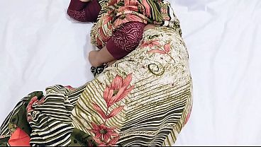 Aku Kencengin Mertua Sendiri, Kira-kira Istriku Yang Lagi Digebukin.